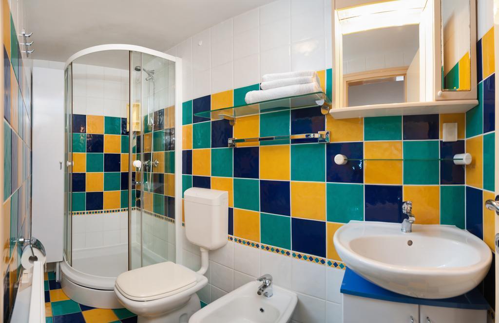 The Beach Studios & Apartments Split Room photo