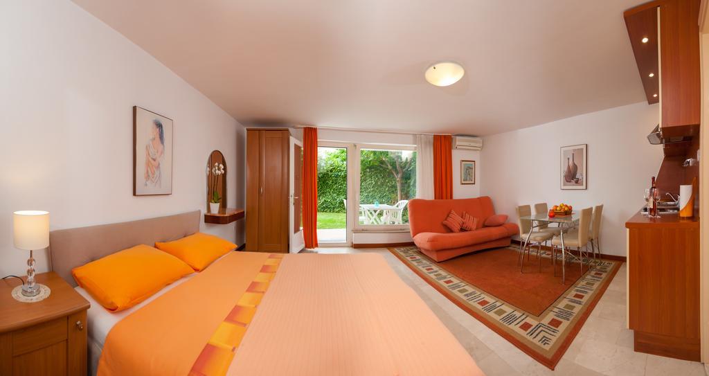 The Beach Studios & Apartments Split Room photo